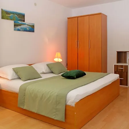 Holiday Apartments Lidija Bol Exterior photo