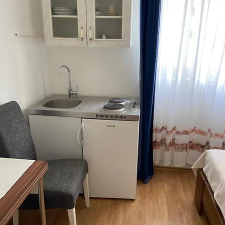 Holiday Apartments Lidija Bol Exterior photo