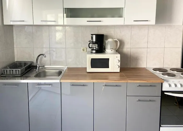 Holiday Apartments Lidija