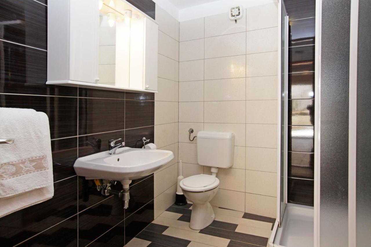 Apartment Lidija Bol
